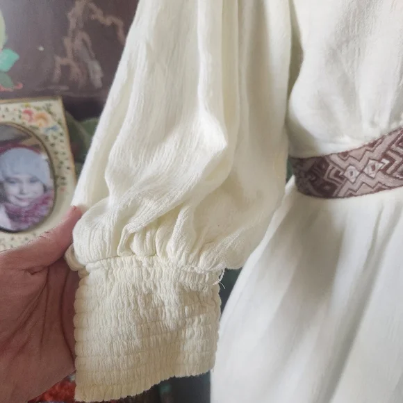 Shyanne Embroidered Boho Dress – Ivory – Women’s Medium - Picture 4 of 14